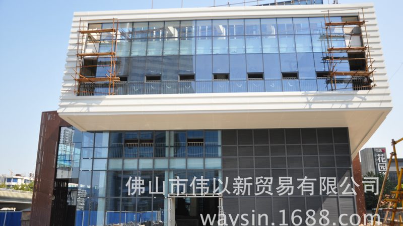门的材质选择：了解不同材质的特性**